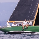 1. august: Kong Harald og resten av mannskapet på «Sira» seiler inn til en 10. plass i årets VM for 8-metere i Genève. 
